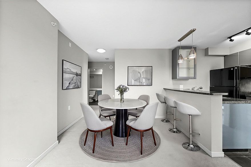 1805 1068 Hornby Street