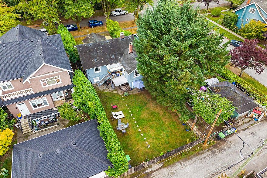 3883 W 20th Avenue