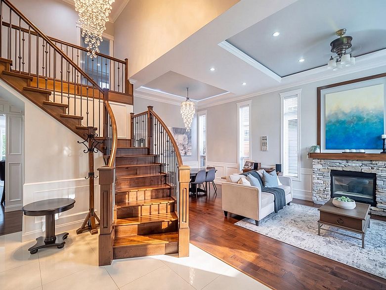 1016 Condor Place
