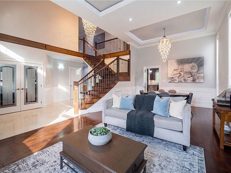1016 Condor Place