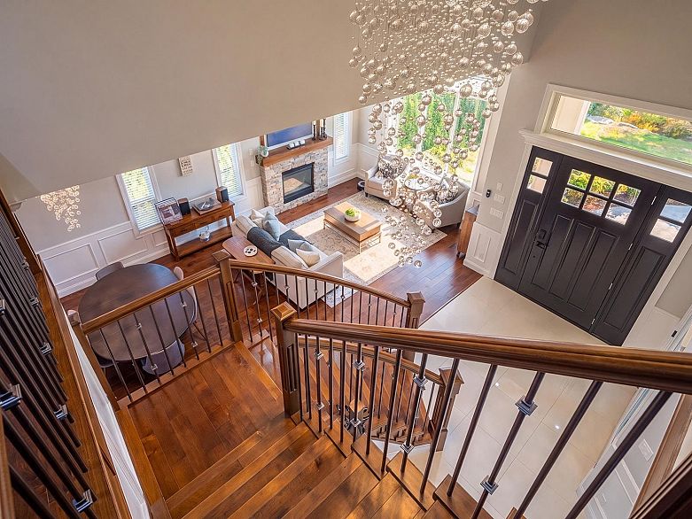 1016 Condor Place