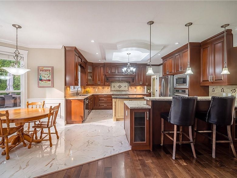 1016 Condor Place
