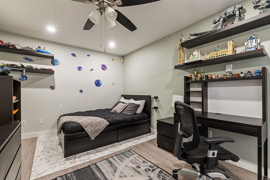 204 1220 W 6th Avenue