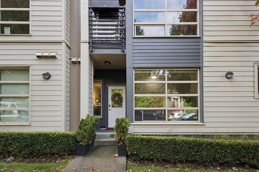 881 Salsbury Drive