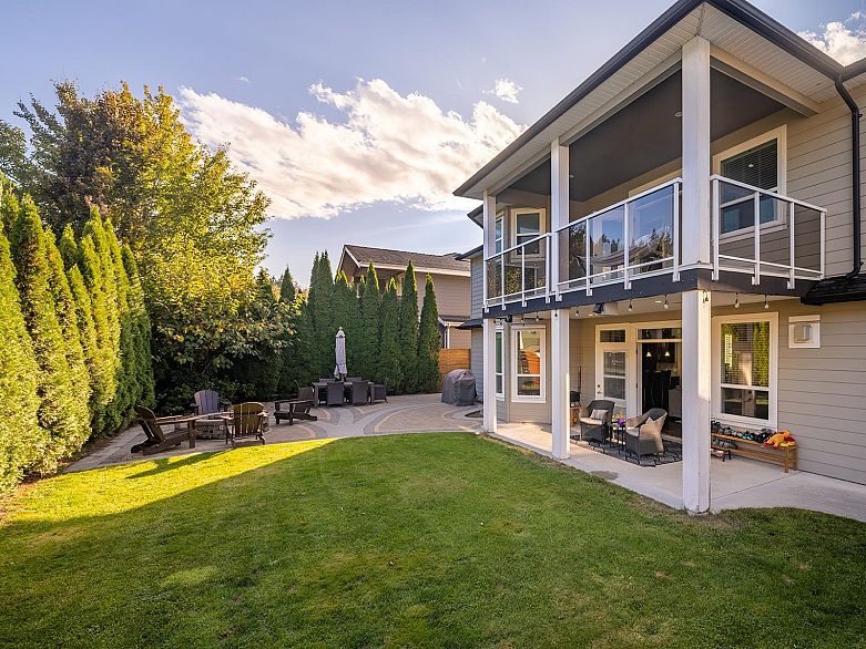 1016 Condor Place