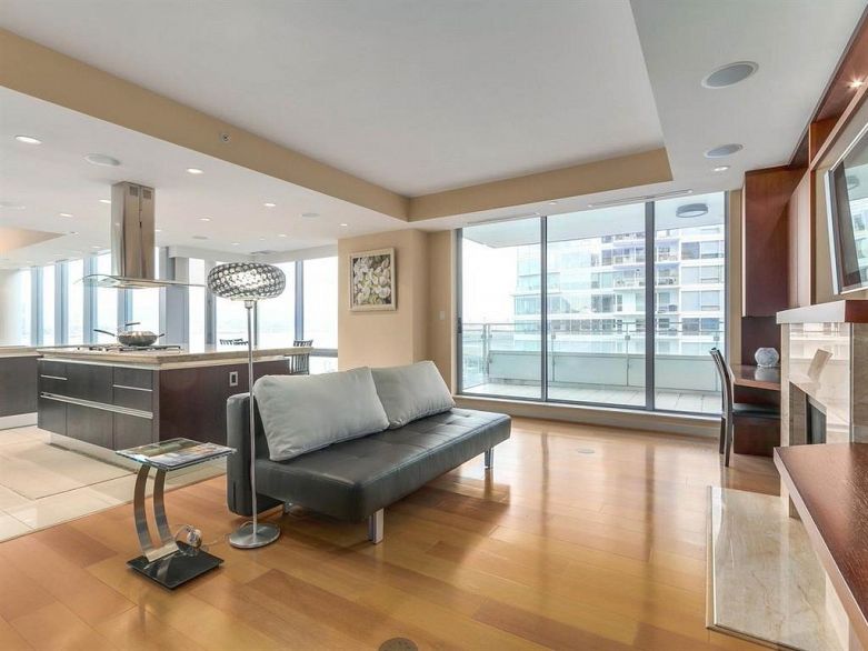 1202 1169 W Cordova Street