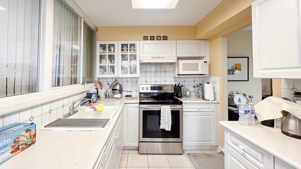 901 5615 Hampton Place