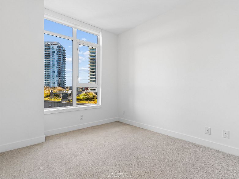 701 3557 Sawmill Crescent