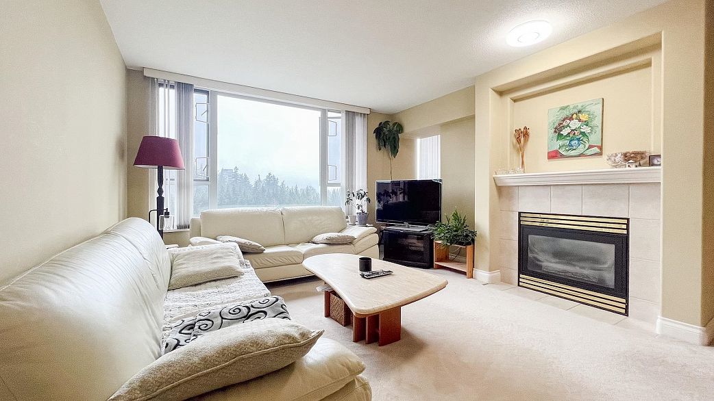 901 5615 Hampton Place