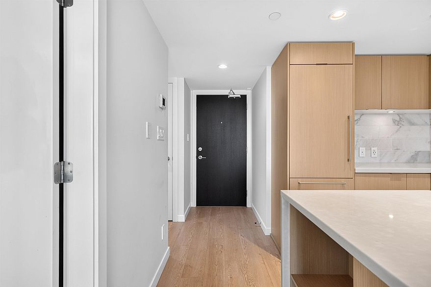 1506 8189 Cambie Street