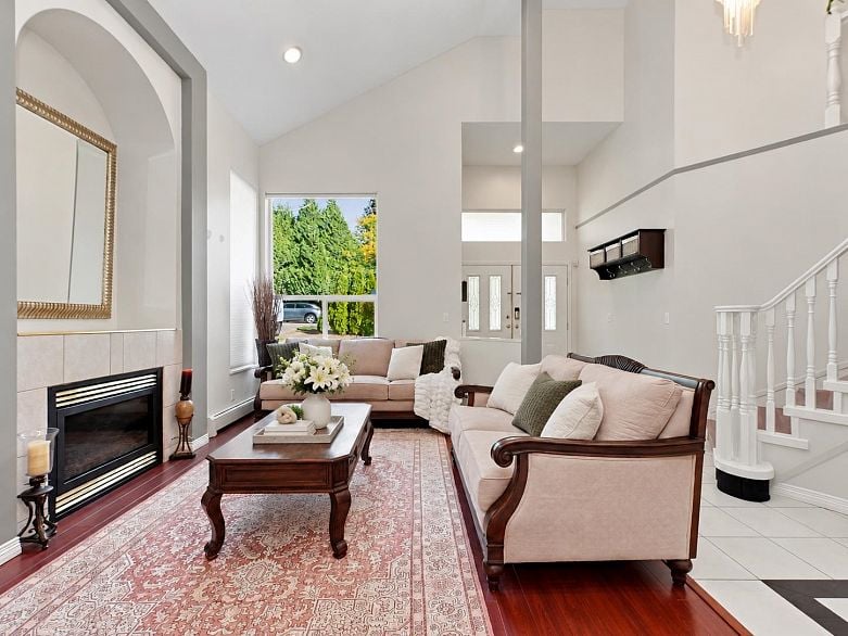 1226 Pitt River Road
