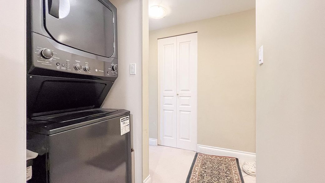 901 5615 Hampton Place