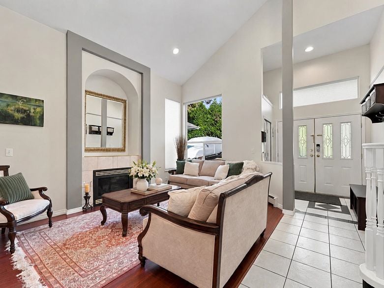 1226 Pitt River Road