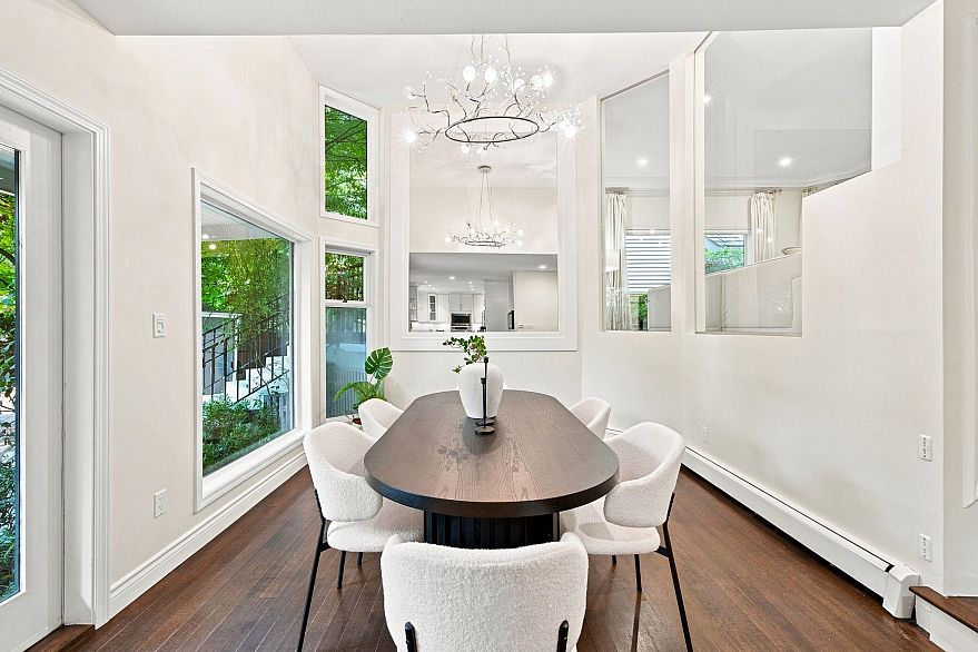 4245 Nautilus Close