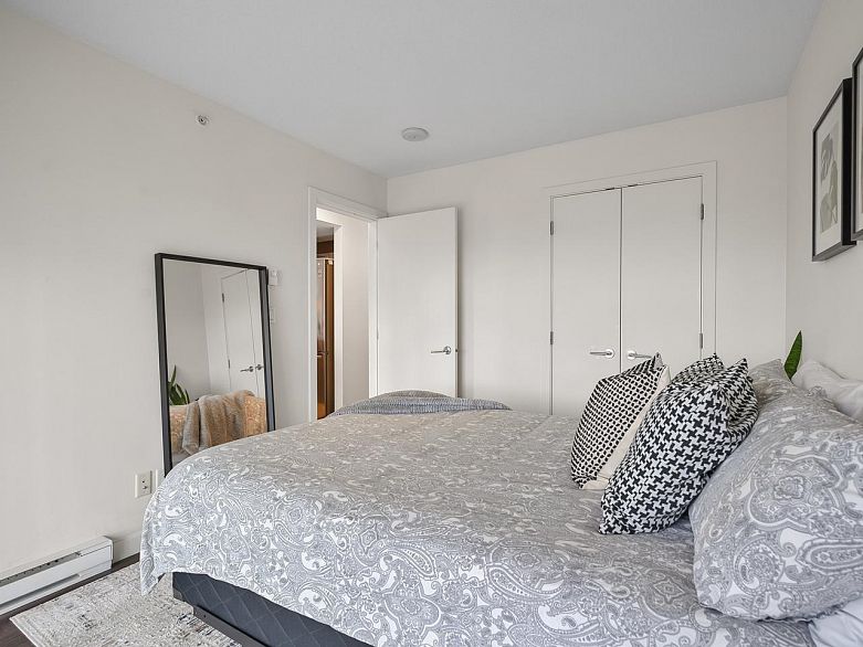 1903 4815 Eldorado Mews