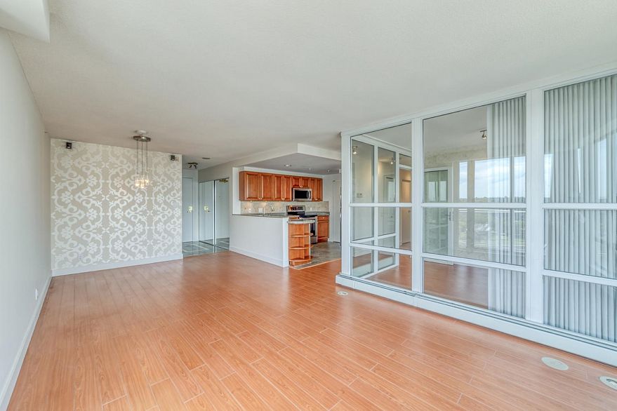 2101 1228 Marinaside Crescent