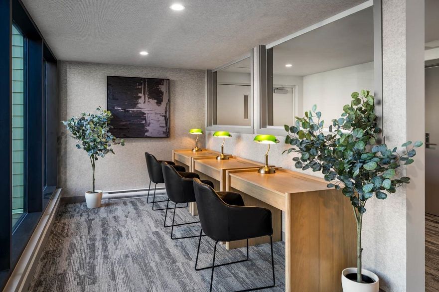 502 1529 OXFORD STREET, North Vancouver BC V7J 0G2