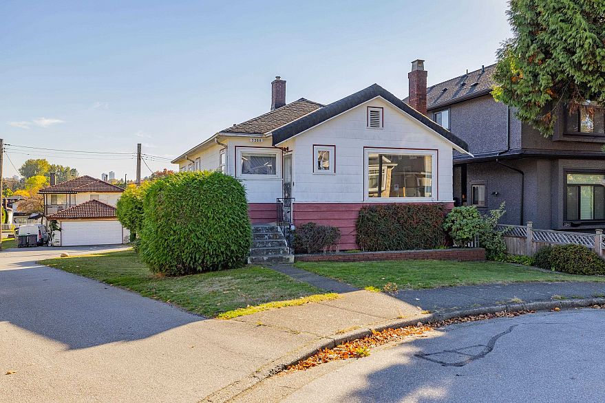 3368 Parker Street