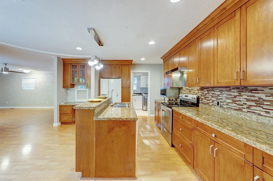 8566 109B STREET, Delta BC V4C 4H3