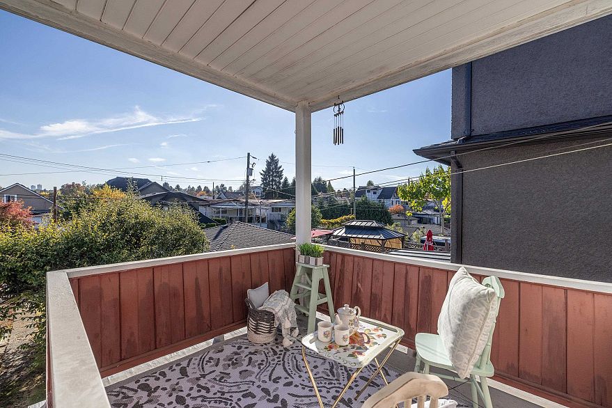 3368 Parker Street