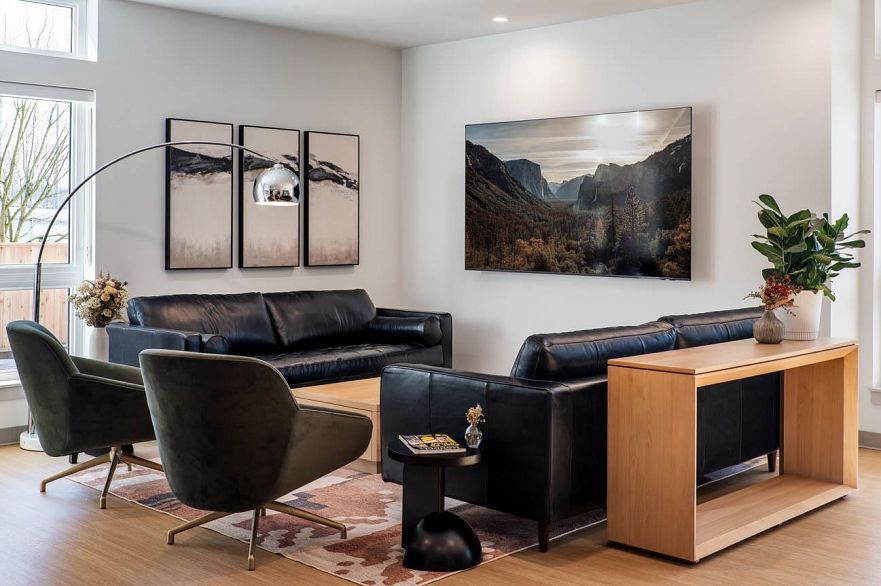 502 1529 OXFORD STREET, North Vancouver BC V7J 0G2