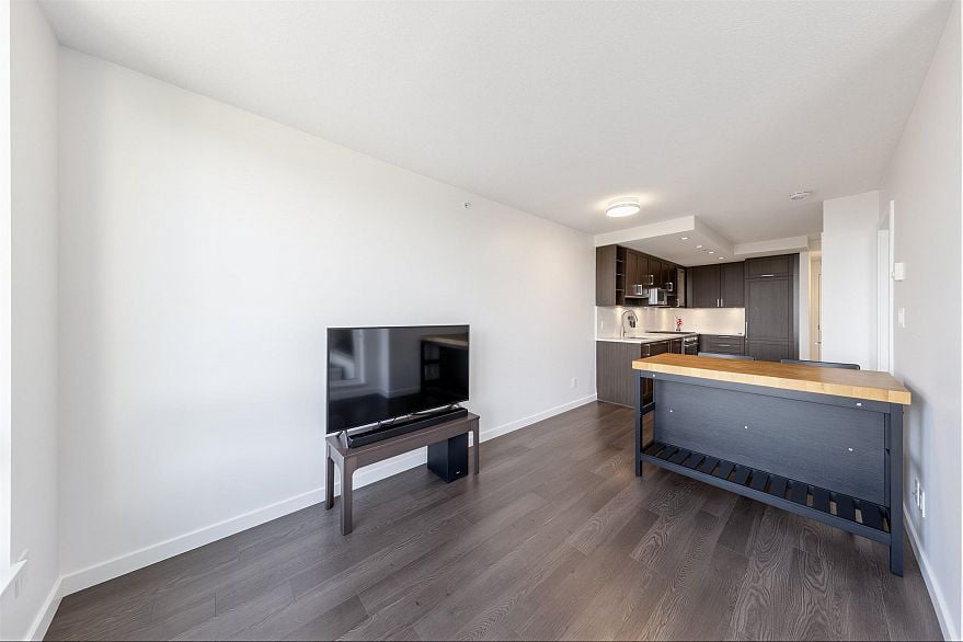 2308 5665 Boundary Road