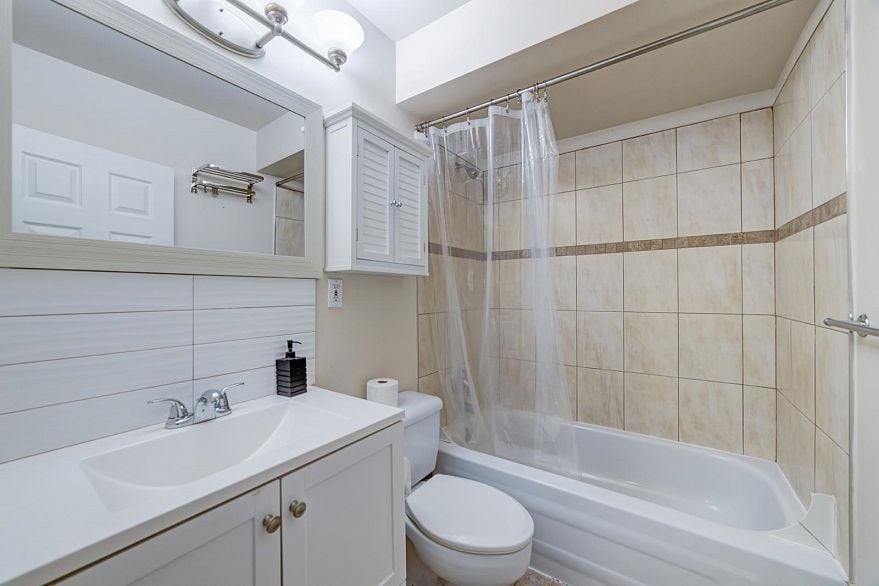 8566 109B STREET, Delta BC V4C 4H3
