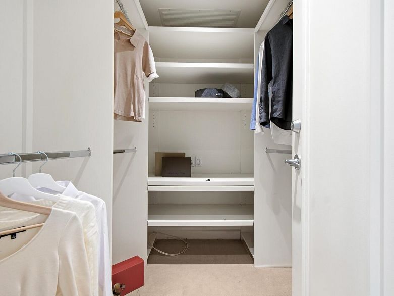 4302 1408 Strathmore Mews