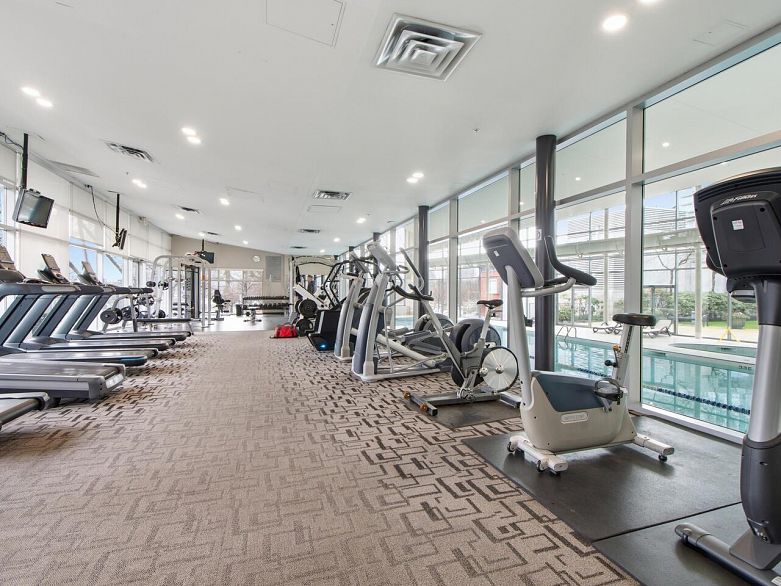 4302 1408 Strathmore Mews