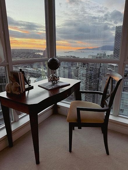 4302 1408 Strathmore Mews