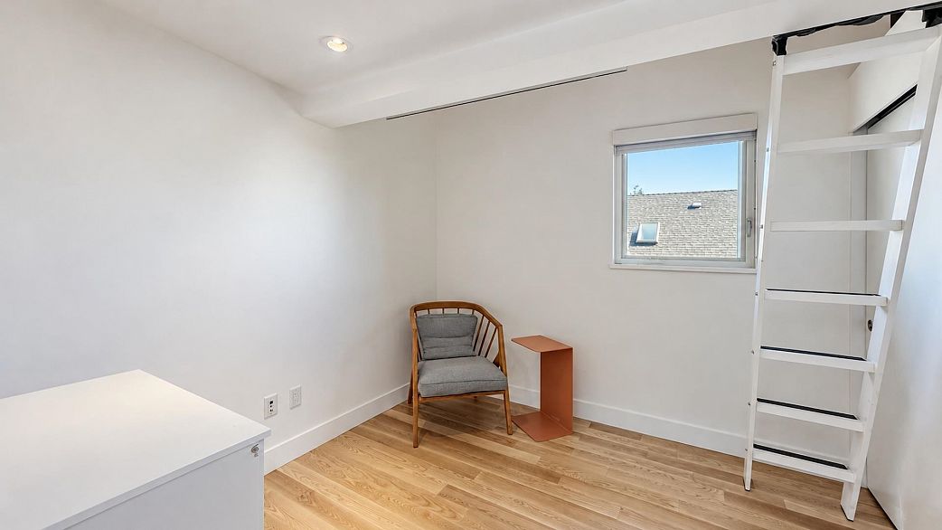 80 E 22nd Avenue