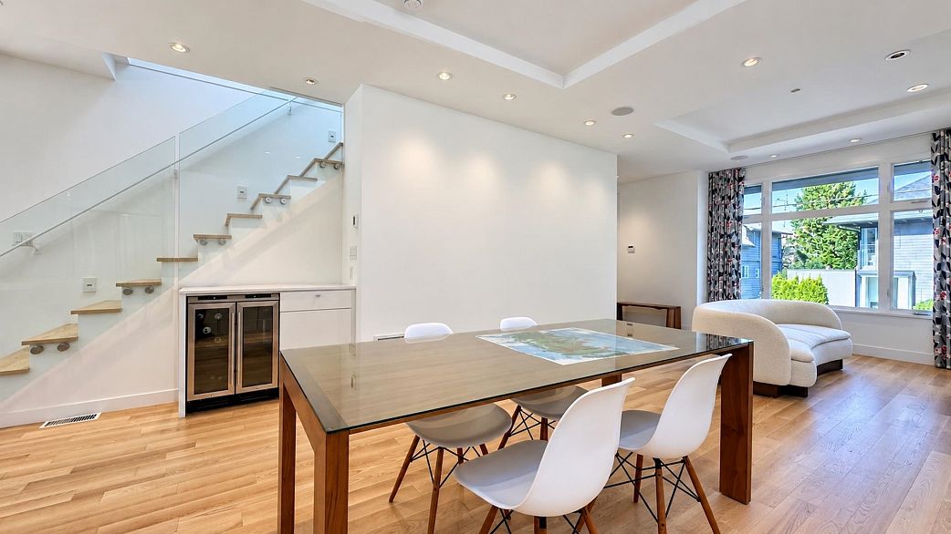 80 E 22nd Avenue