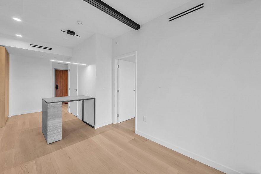 2403 1277 Hornby Street