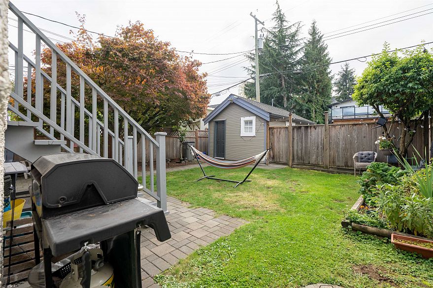 518 E 11th Avenue