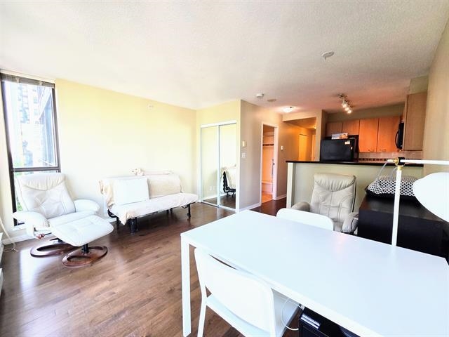 1109 1367 Alberni Street
