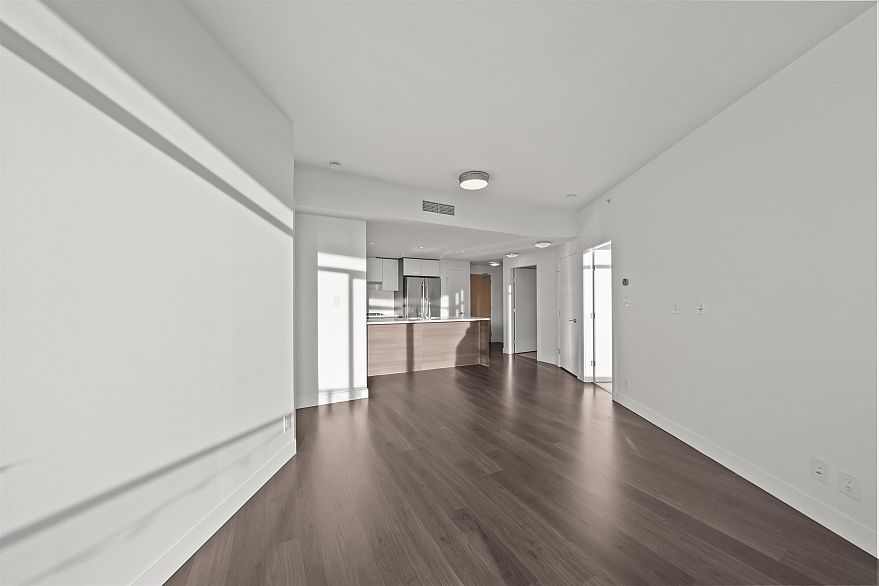 717 3557 Sawmill Crescent