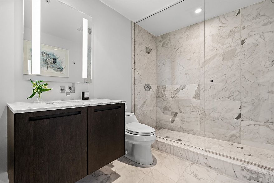 2603 1011 W Cordova Street