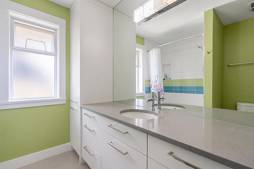 35 W 15th Avenue