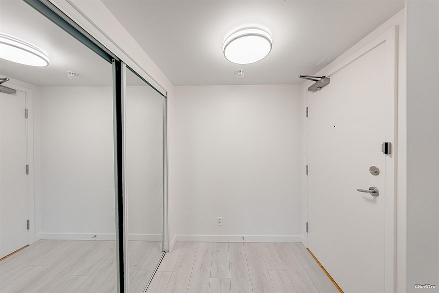 1509 111 W Georgia Street