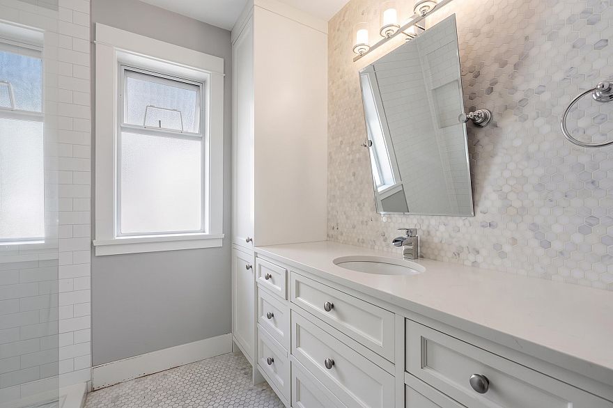 35 W 15th Avenue