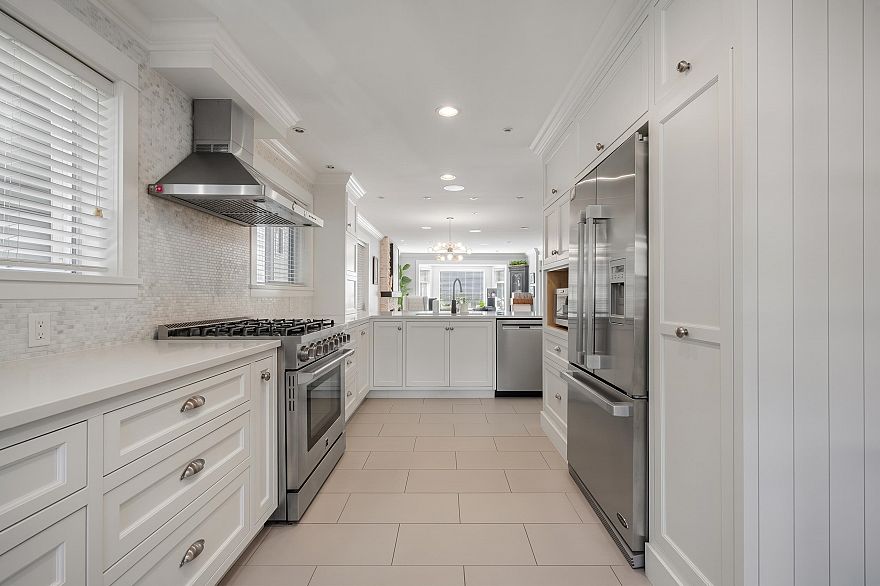 35 W 15th Avenue