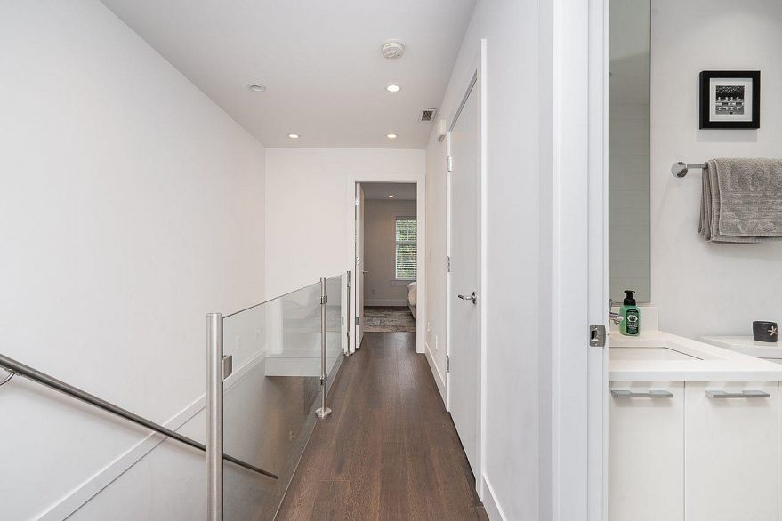 920 W 15th Avenue