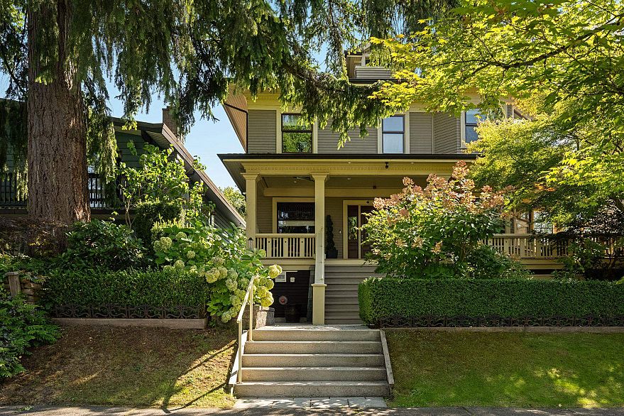 330 W 14th Avenue