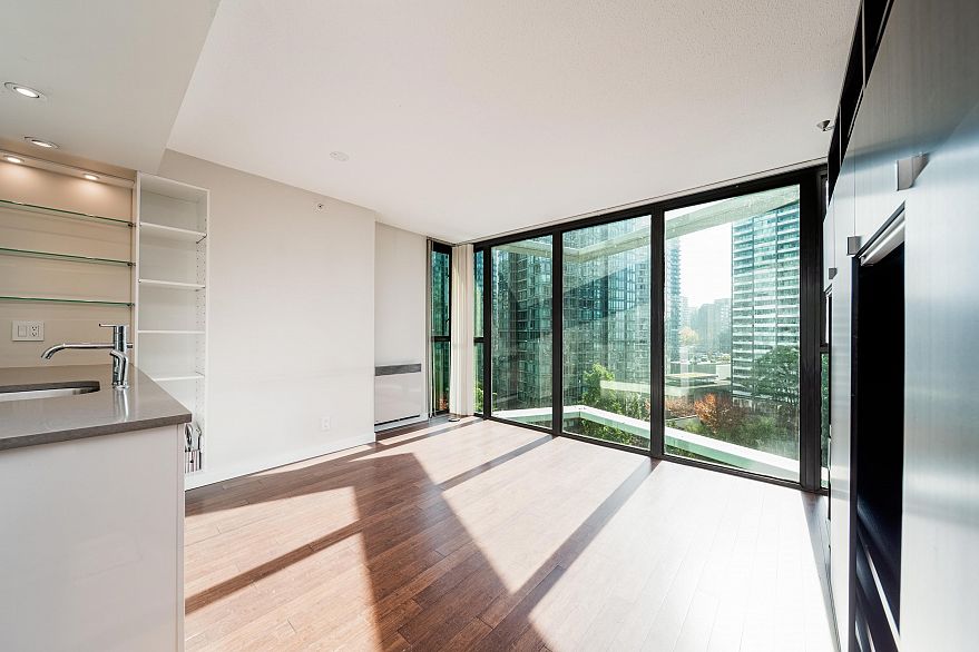 1708 1331 W Georgia Street