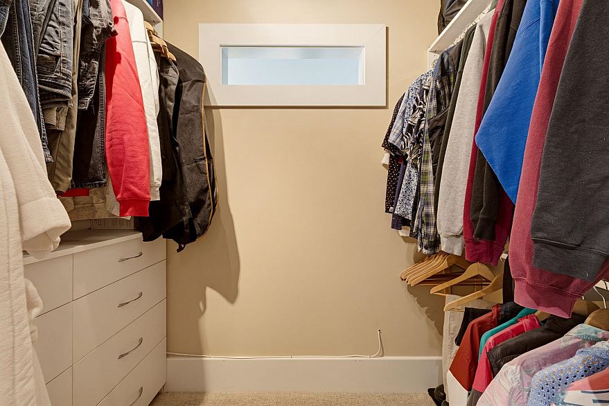 701 1345 Burnaby Street