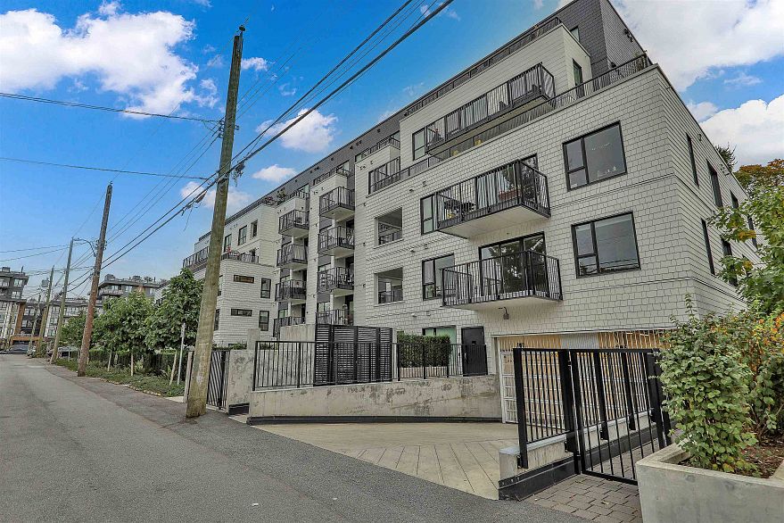 604 2235 E Broadway