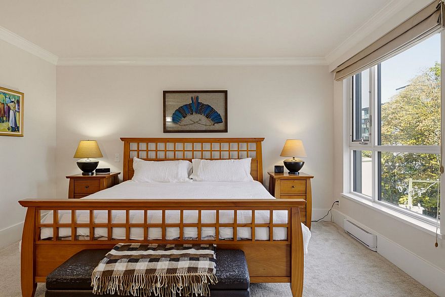 701 1345 Burnaby Street