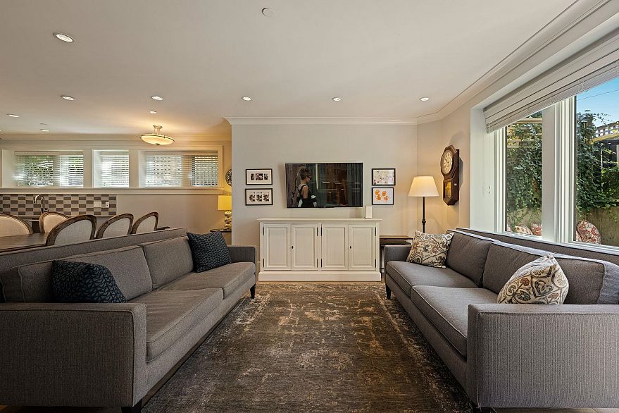 330 W 14th Avenue