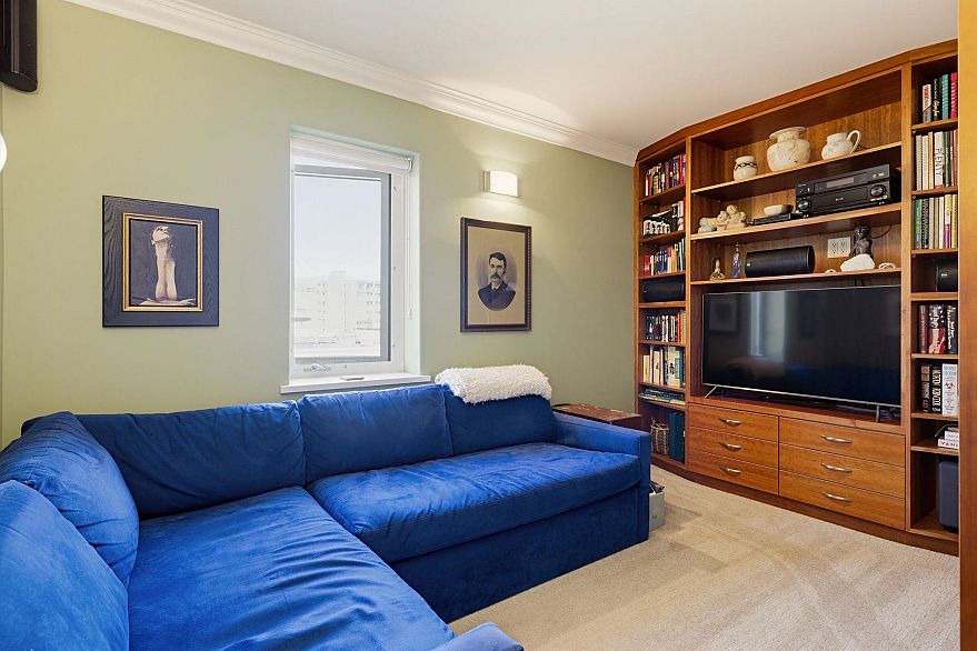 701 1345 Burnaby Street