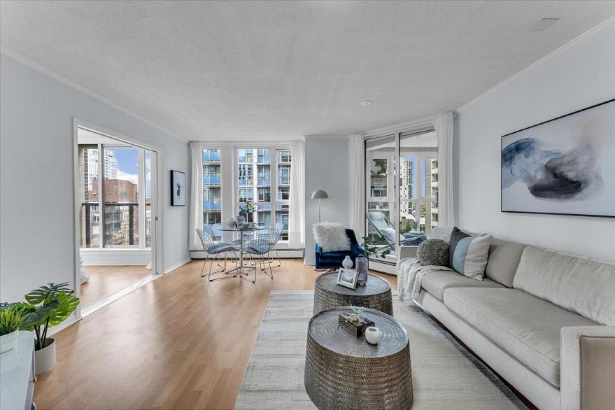 701 1010 Burnaby Street